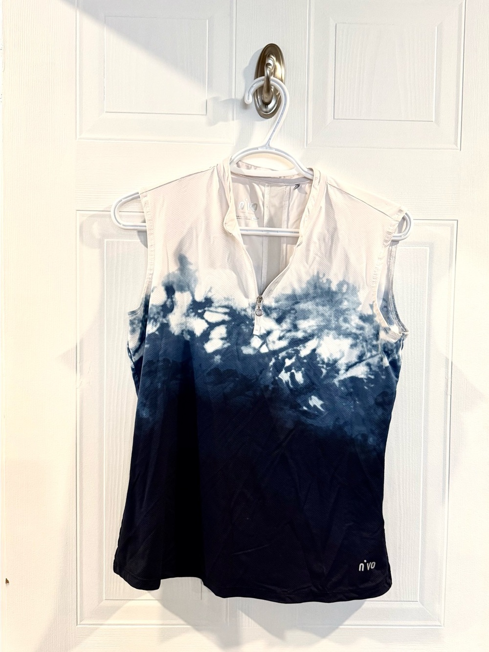 Women's Sleeveless Zip-Front Ombre Golf Polo - White & Navy